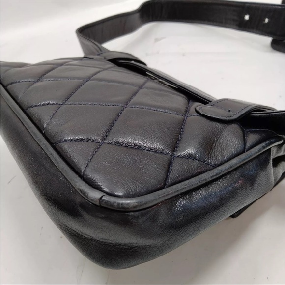 Chanel Leather Waist Bag Black - Picture 7 of 14